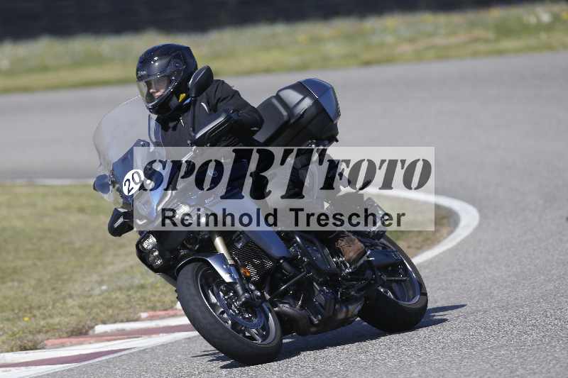 /01 02.04.2026 MAZ ADR/Gruppe gelb Gruppe gruen/20